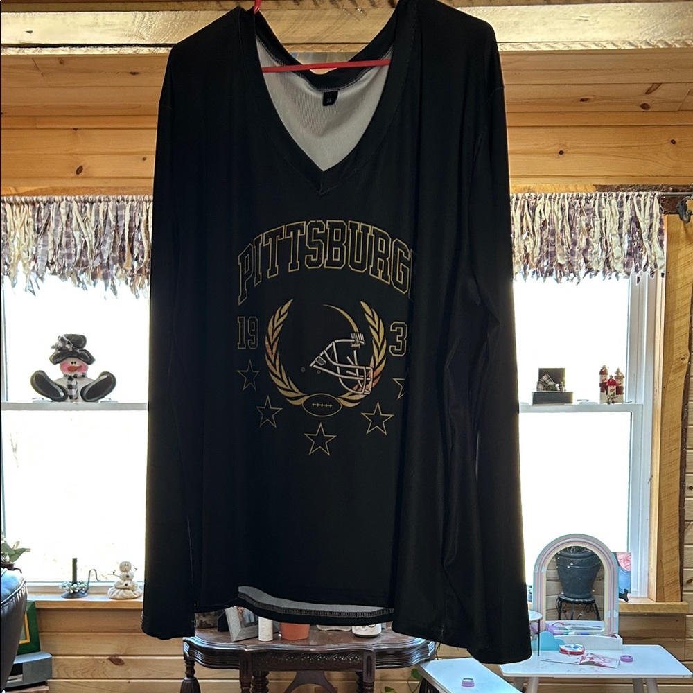 Black Pittsburgh Graphic Long Sleeve Shirt
